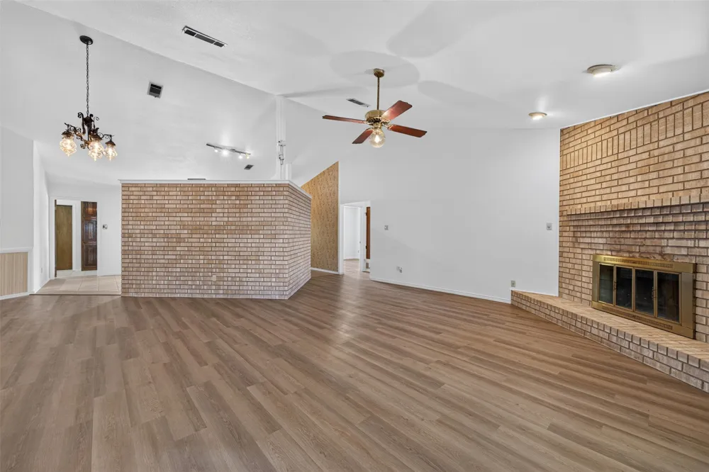 605 Bream Circle Killeen, TX 76542