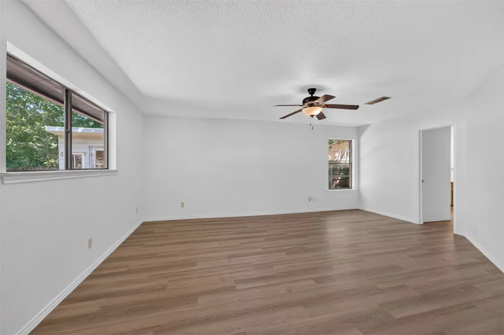 605 Bream Circle Killeen, TX 76542