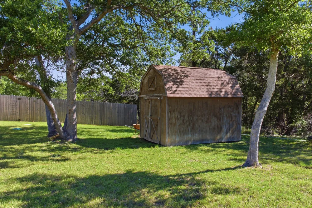 71 Wrangler Drive Morgans Point Resort, TX 76513