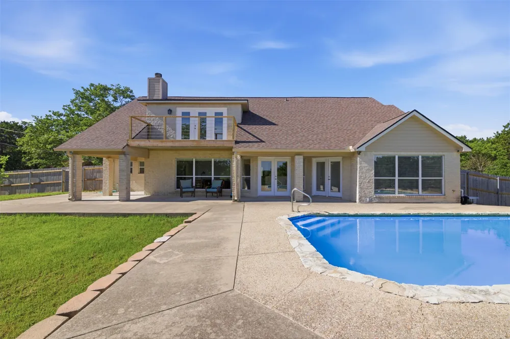 71 Wrangler Drive Morgans Point Resort, TX 76513