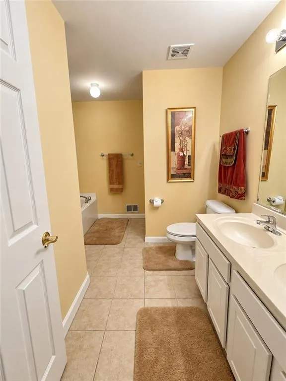 2585 Laurel Circle NW Atlanta, GA 30311