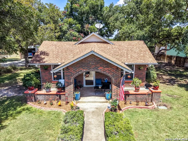 509 E Almante Avenue De Leon, TX 76444