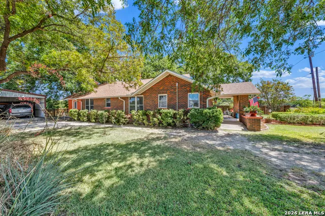 509 E Almante Avenue De Leon, TX 76444