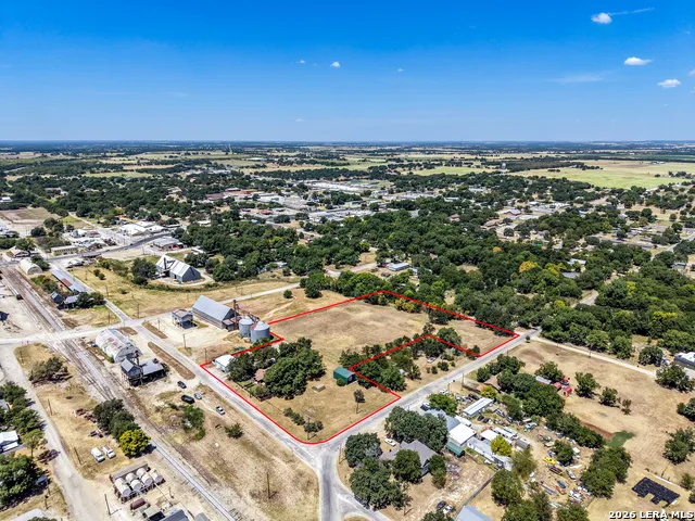 509 E Almante Avenue De Leon, TX 76444