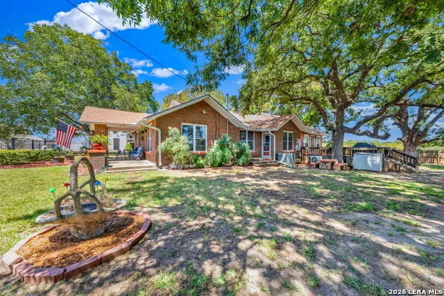 509 E Almante Avenue De Leon, TX 76444