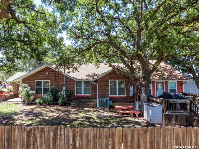 509 E Almante Avenue De Leon, TX 76444