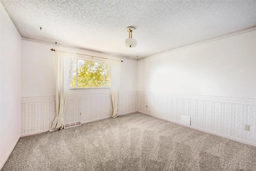 2325 S Hoyt Street Lakewood, CO 80227