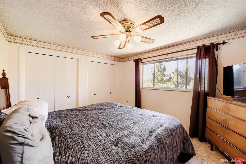 2325 S Hoyt Street Lakewood, CO 80227