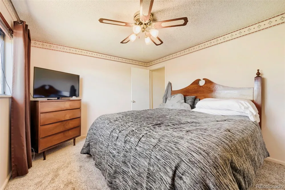 2325 S Hoyt Street Lakewood, CO 80227