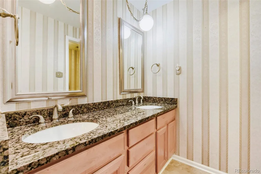 2325 S Hoyt Street Lakewood, CO 80227