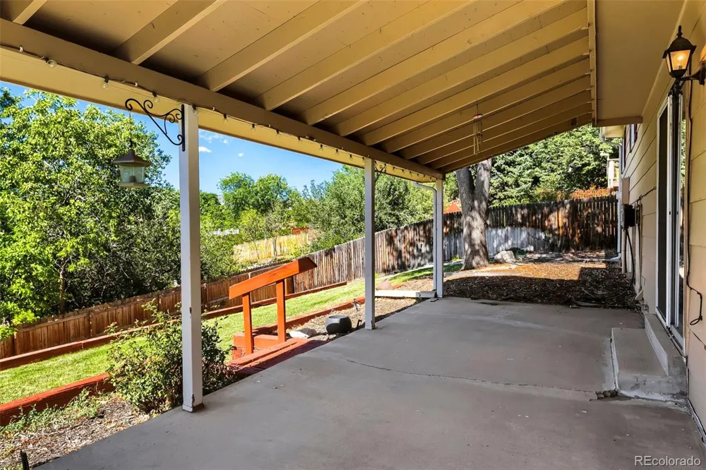 2325 S Hoyt Street Lakewood, CO 80227