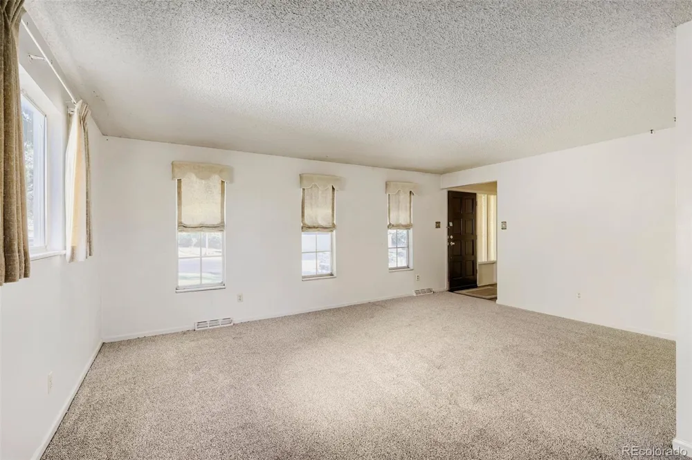2325 S Hoyt Street Lakewood, CO 80227