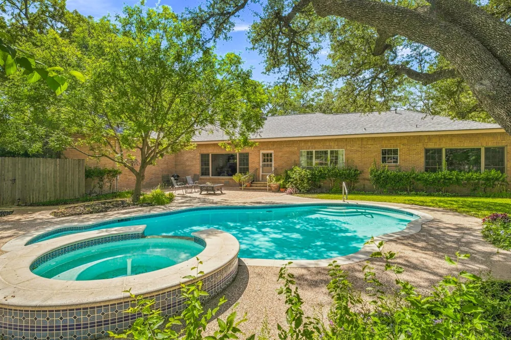 711 Hurt Street Dublin, TX 76446