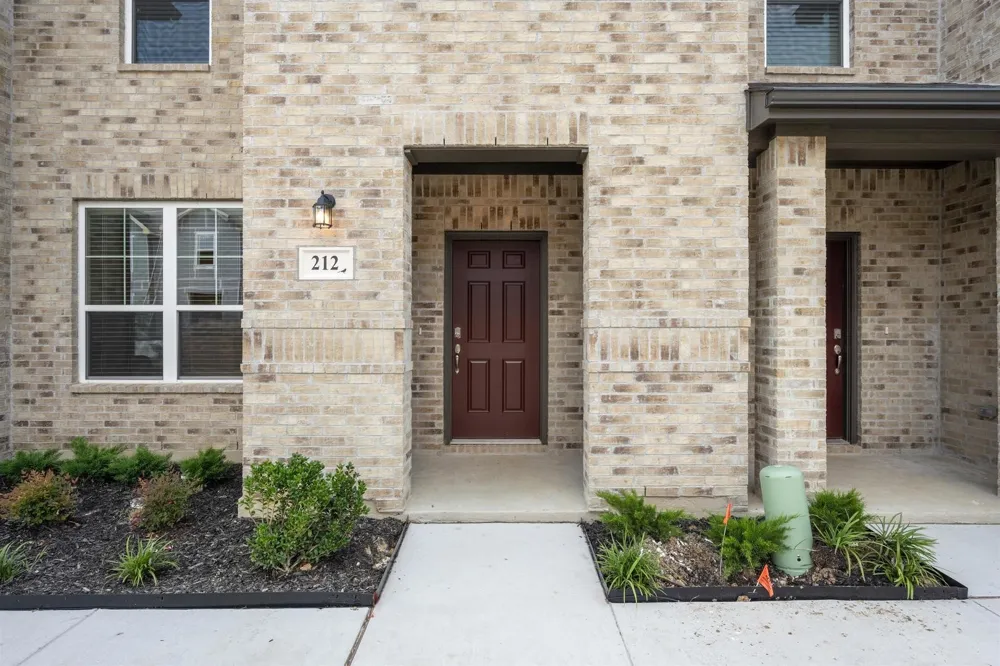 261 Territory Trail #25 Fort Worth, TX 76120