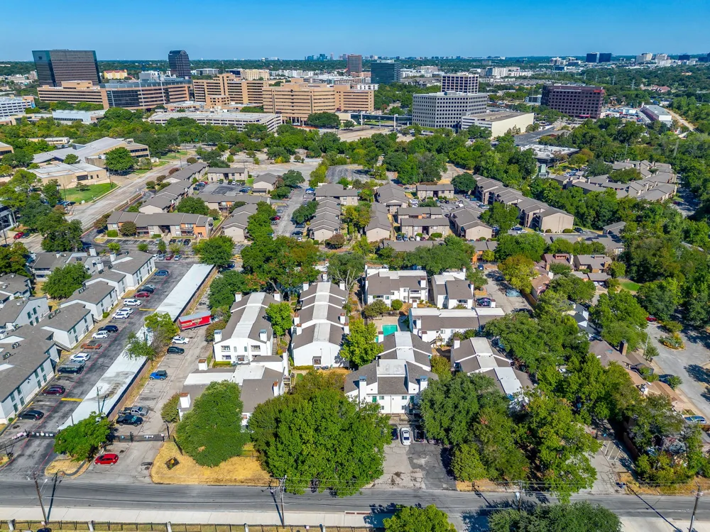 7431 Holly Hill Dr Drive #101 Dallas, TX 75231