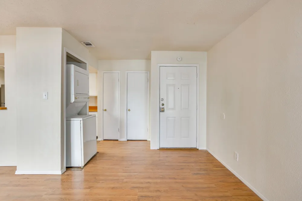 7431 Holly Hill Dr Drive #101 Dallas, TX 75231