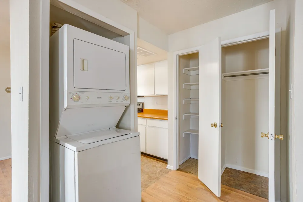 7431 Holly Hill Dr Drive #101 Dallas, TX 75231