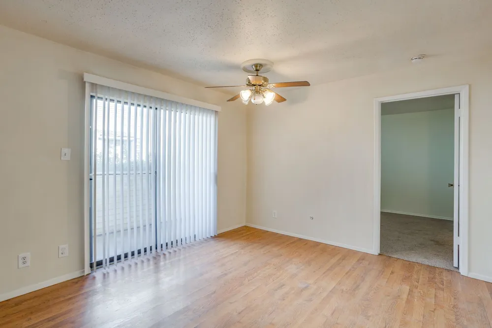 7431 Holly Hill Dr Drive #101 Dallas, TX 75231