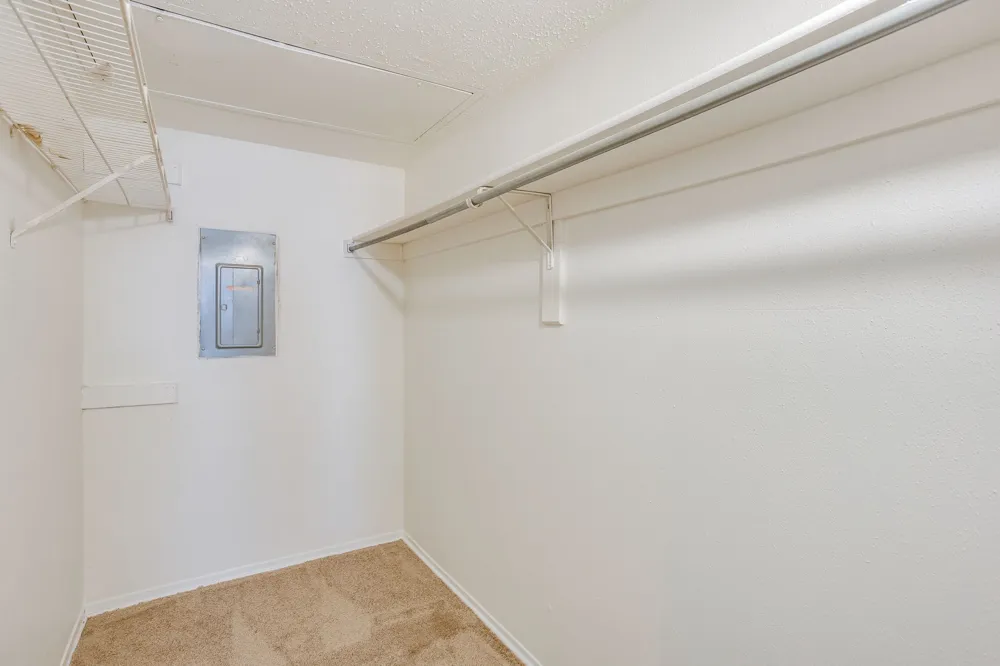 7431 Holly Hill Dr Drive #101 Dallas, TX 75231