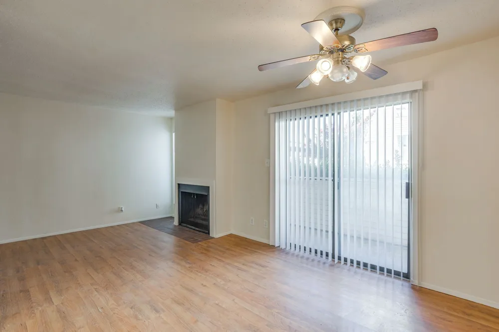 7431 Holly Hill Dr Drive #101 Dallas, TX 75231