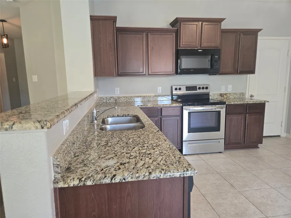 1627 Blackburn Way Princeton, TX 75407