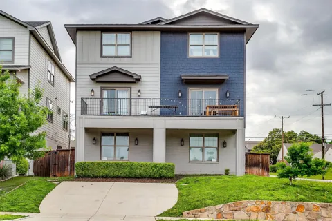 2537 Mccart Avenue #2537