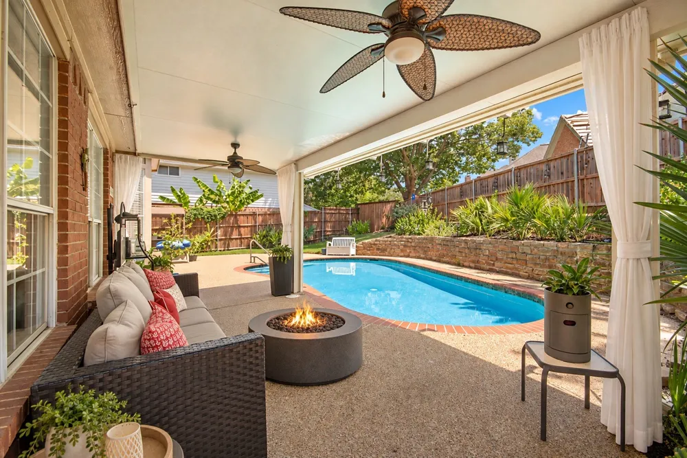 1086 Woodbriar Drive Grapevine, TX 76051