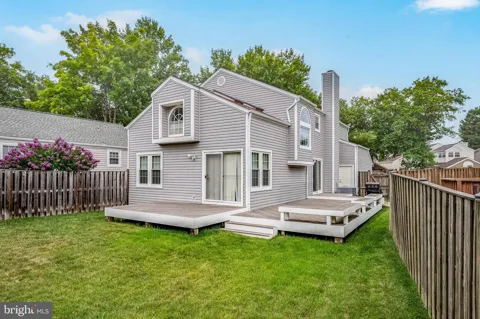 7521 CROSS GATE LANE
