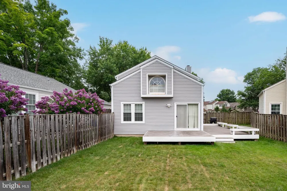 7521 CROSS GATE LANE Alexandria, VA 22315