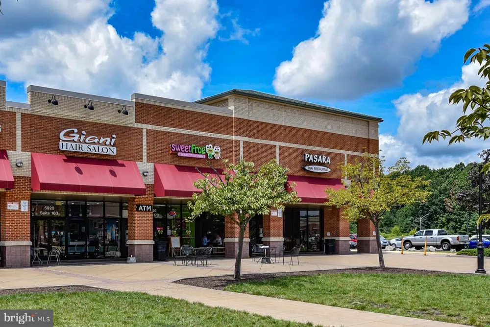 7521 CROSS GATE LANE Alexandria, VA 22315