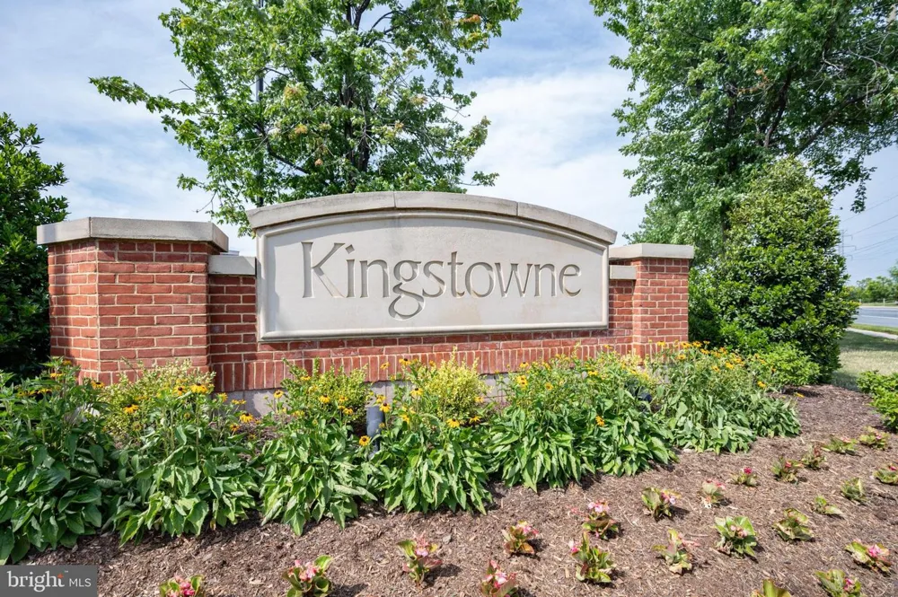 7521 CROSS GATE LANE Alexandria, VA 22315