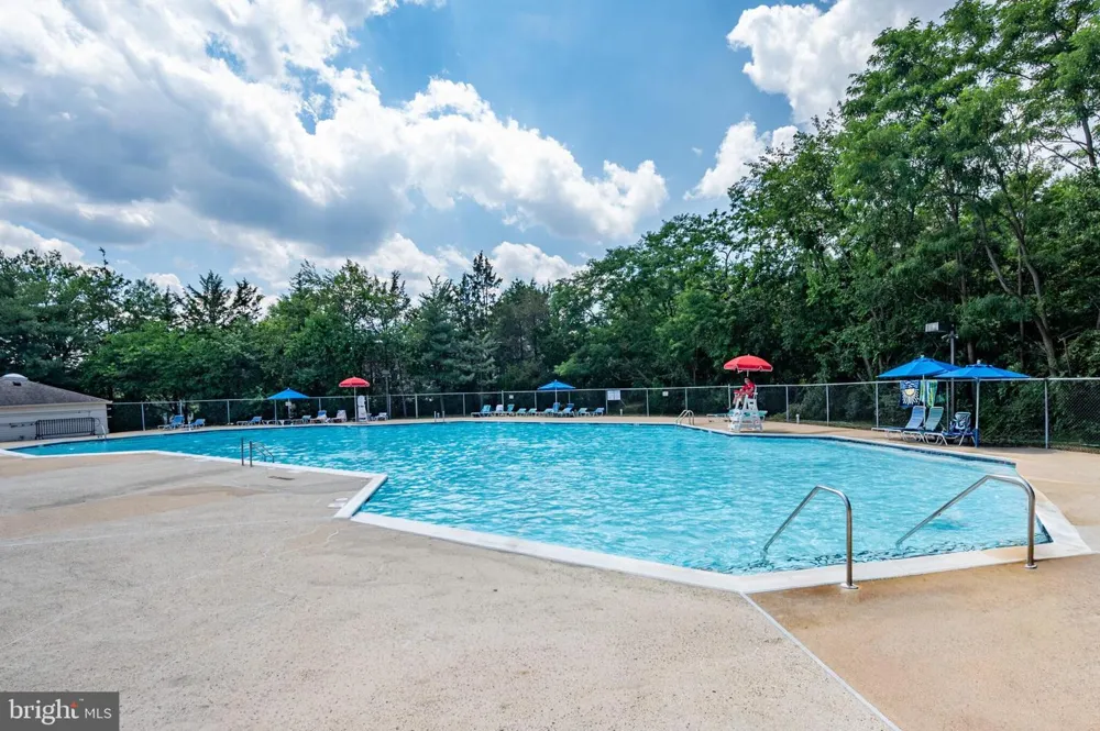 7521 CROSS GATE LANE Alexandria, VA 22315