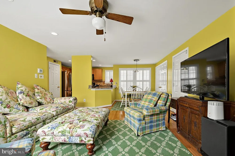 7521 CROSS GATE LANE Alexandria, VA 22315