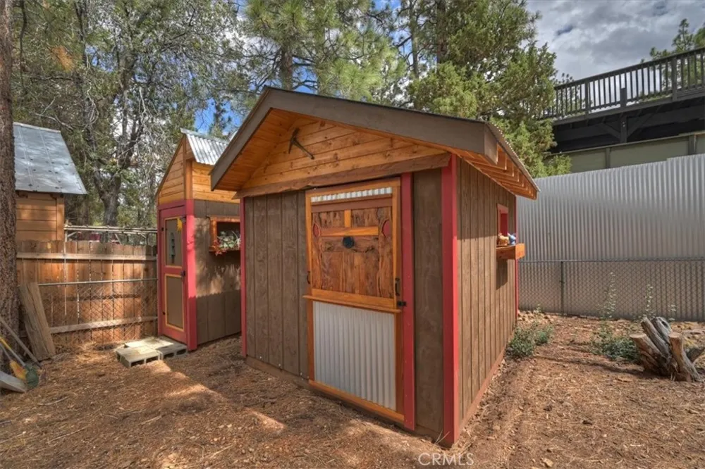 313 Leonard Sugarloaf, CA 92386