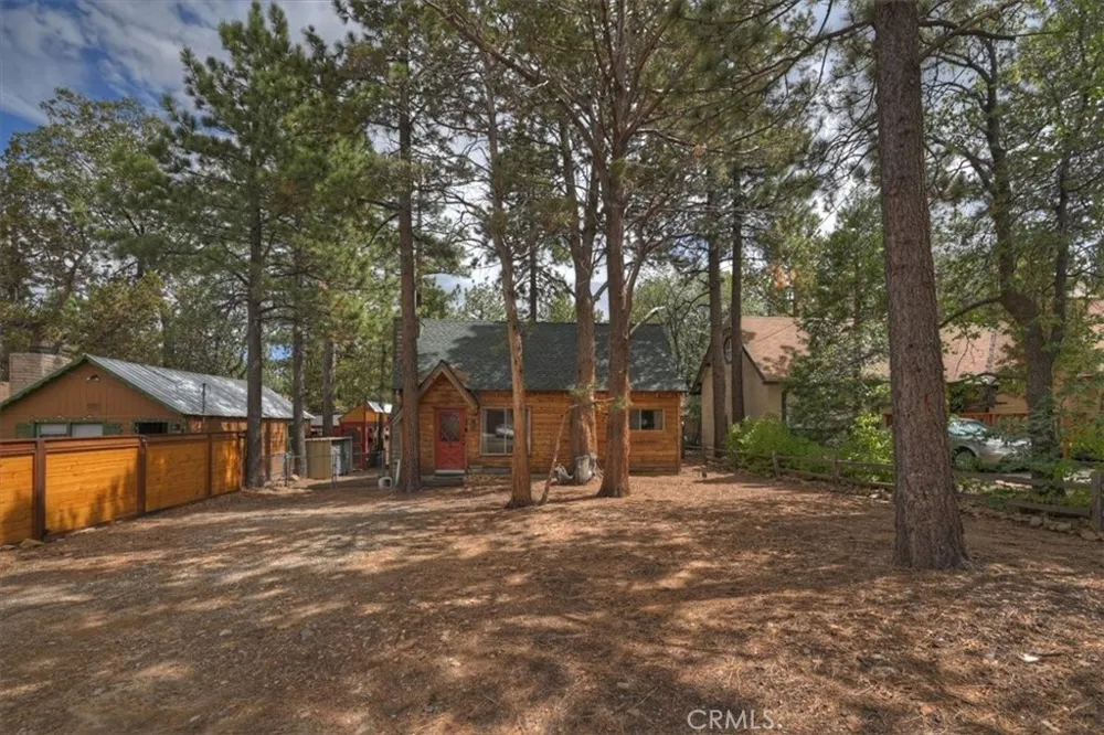 313 Leonard Sugarloaf, CA 92386