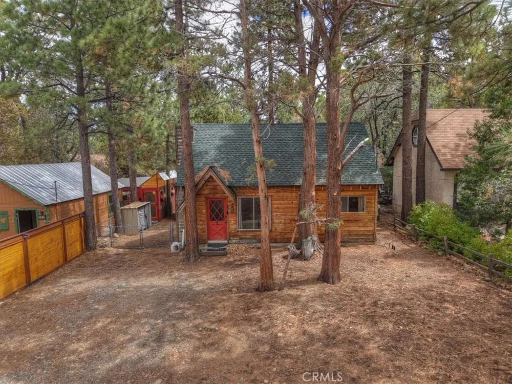 313 Leonard Sugarloaf, CA 92386