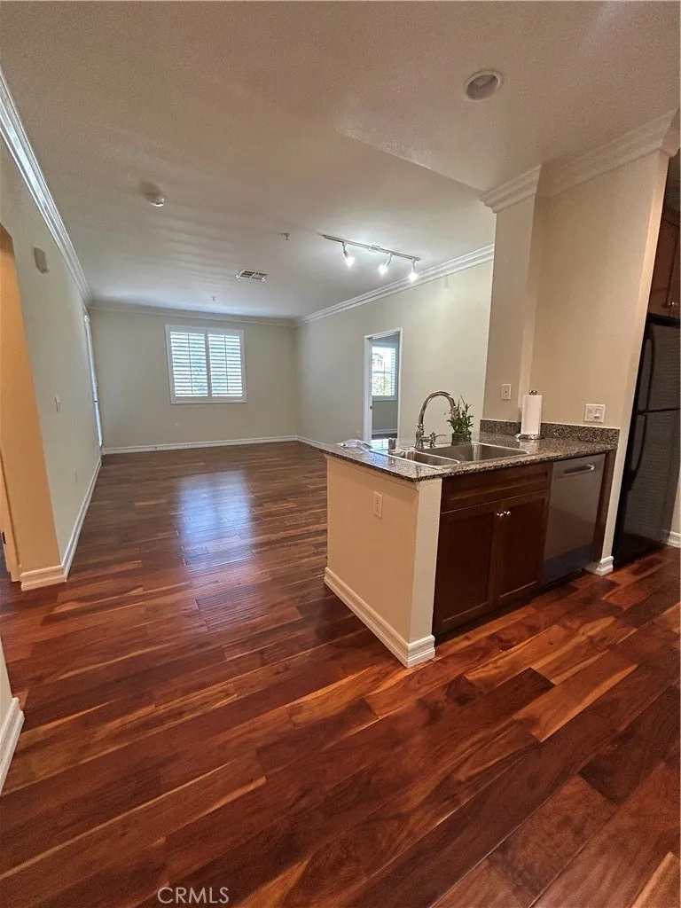 1356 Scholarship Irvine, CA 92612