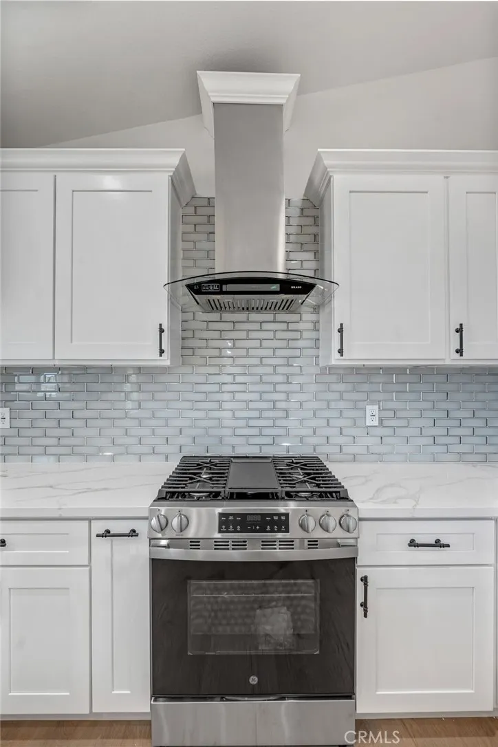 16218 Quantico Rd E Apple Valley, CA 92307