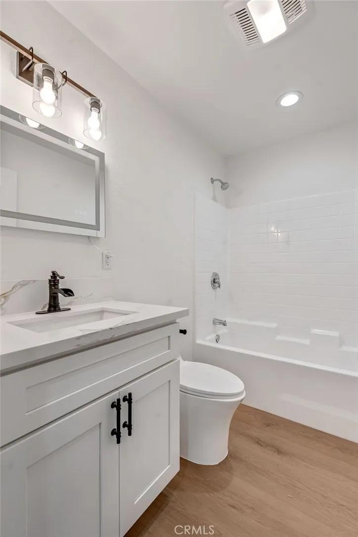 16218 Quantico Rd E Apple Valley, CA 92307