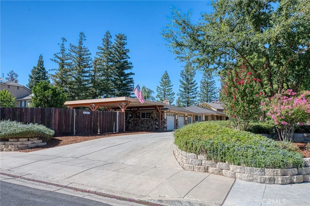 1391 Birch Clovis, CA 93611