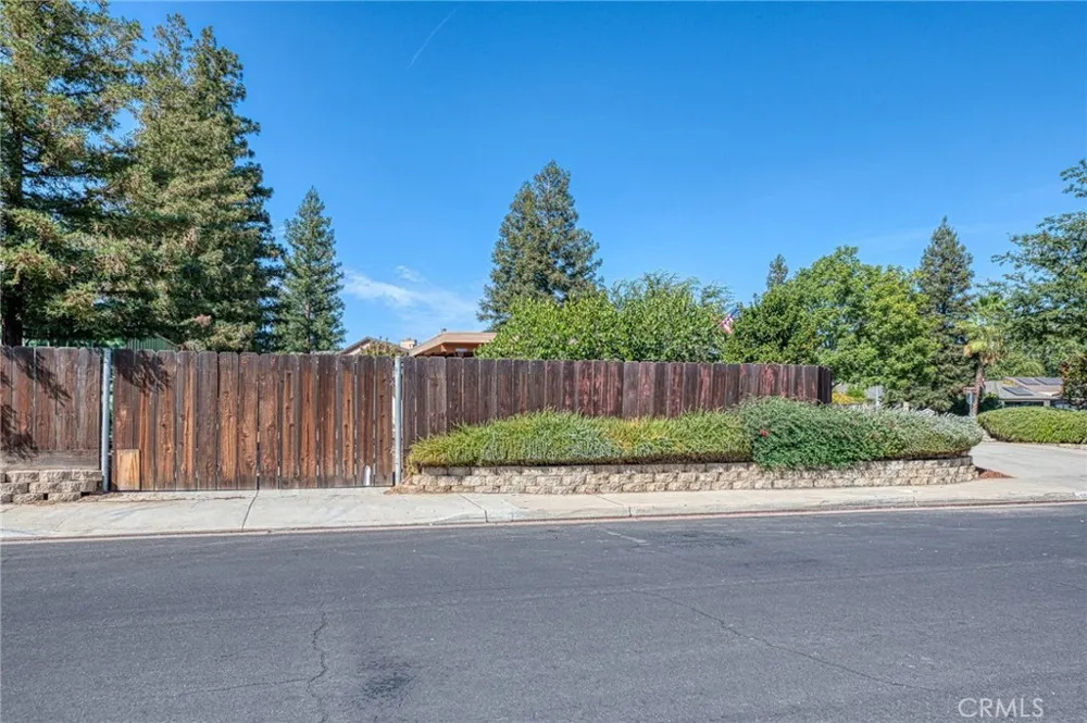 1391 Birch Clovis, CA 93611