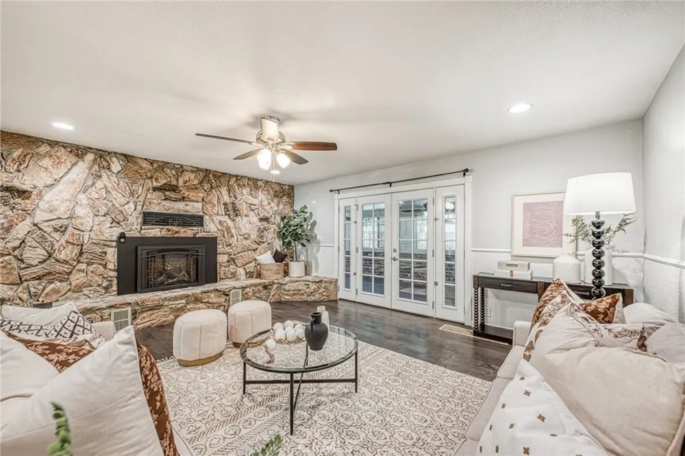 1391 Birch Clovis, CA 93611