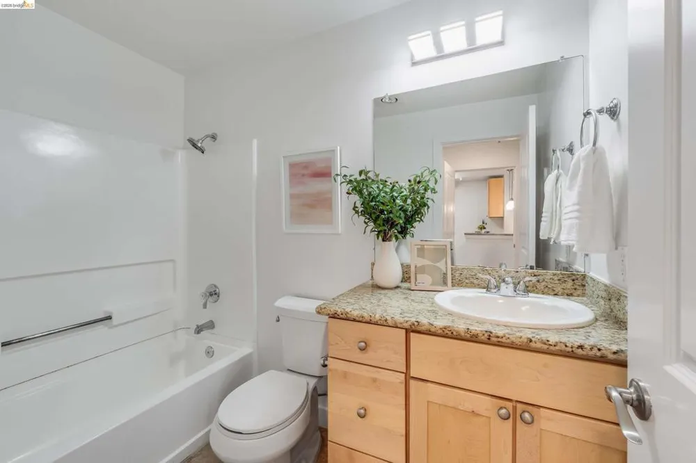 6400 Christie Ave #4118 Emeryville, CA 94608