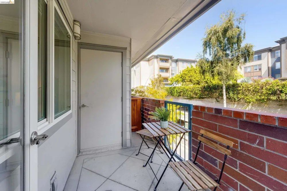 6400 Christie Ave #4118 Emeryville, CA 94608