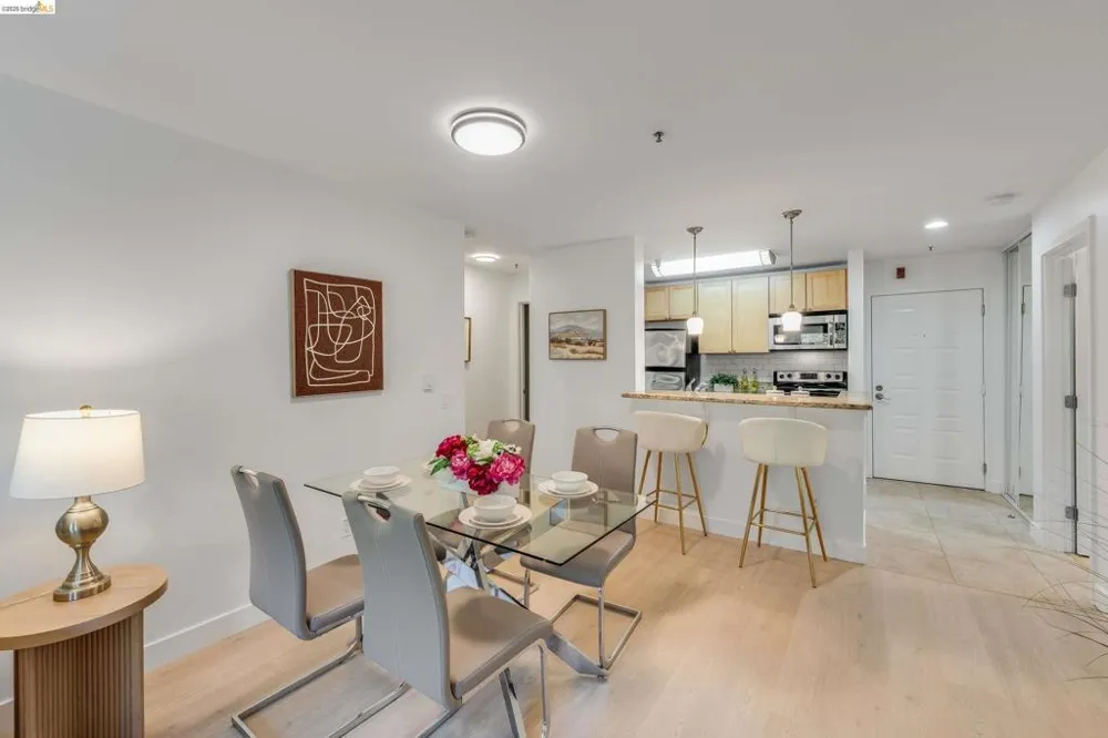 6400 Christie Ave #4118 Emeryville, CA 94608