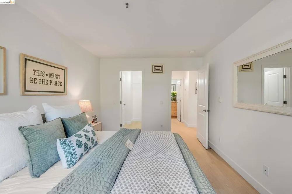 6400 Christie Ave #4118 Emeryville, CA 94608