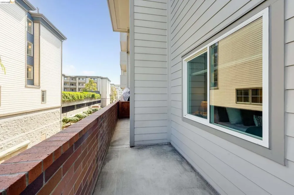 6400 Christie Ave #4118 Emeryville, CA 94608