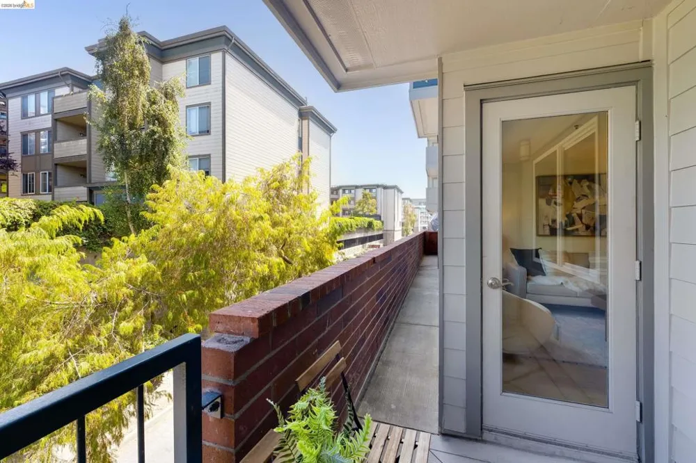 6400 Christie Ave #4118 Emeryville, CA 94608