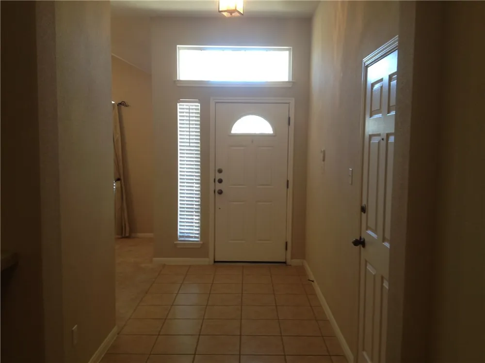 4105 Meadow Bluff Way Round Rock, TX 78665