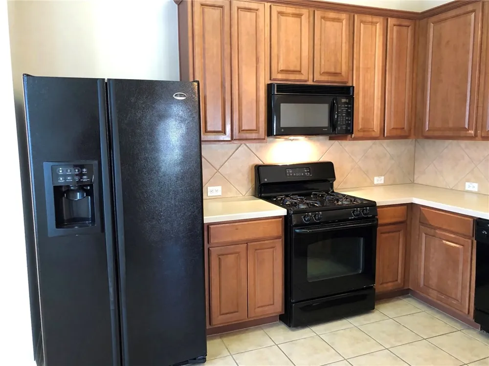 4105 Meadow Bluff Way Round Rock, TX 78665